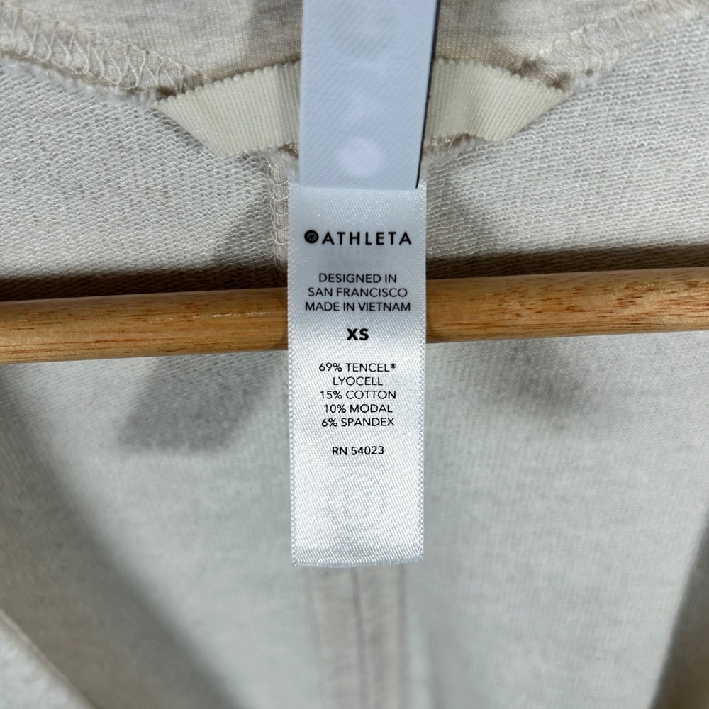 Athleta Cocoon Cardigan Wrap XS Cream Open Front Dolman Sleeve Athleisure Gym - Picture 5 of 6